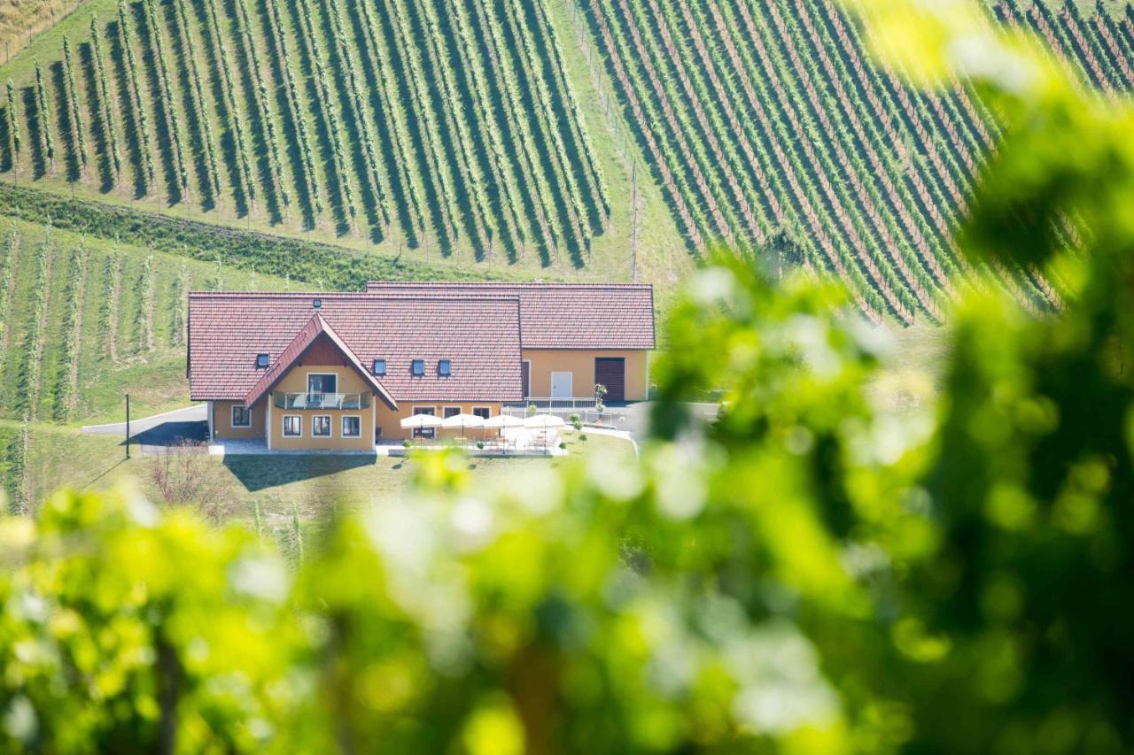 Weingut-Gaestezimmer Uhl Ratsch an der Weinstraße 외부 사진