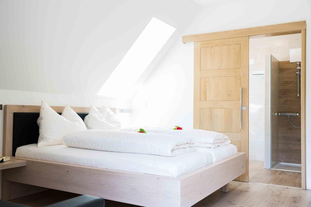Weingut-Gaestezimmer Uhl Ratsch an der Weinstraße 외부 사진