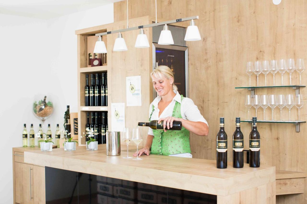Weingut-Gaestezimmer Uhl Ratsch an der Weinstraße 외부 사진